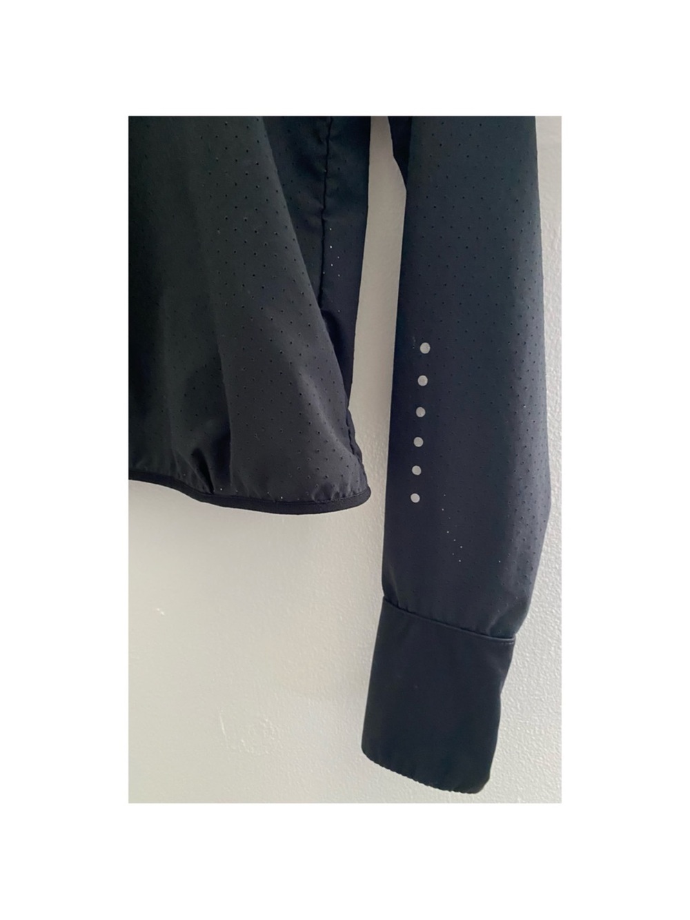 NIKE Running DRI-FIT Black Full-Zip Jacket Size XS Workout Gym Outdoor Running - Picture 3 of 4